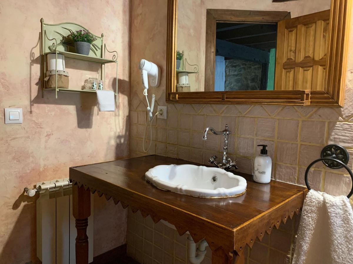 El Espesedo De Cabarceno Guest House Argomilla Eksteriør bilde
