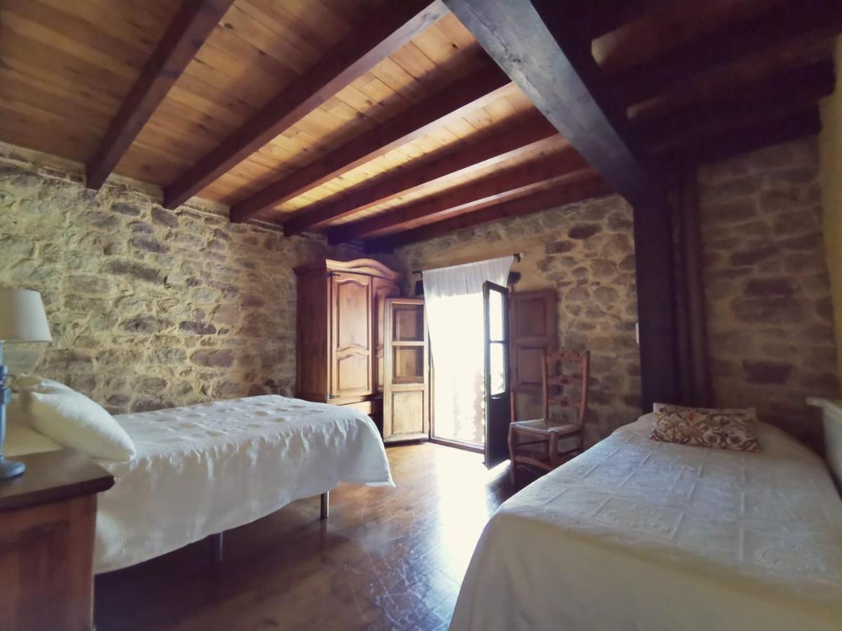 El Espesedo De Cabarceno Guest House Argomilla Eksteriør bilde